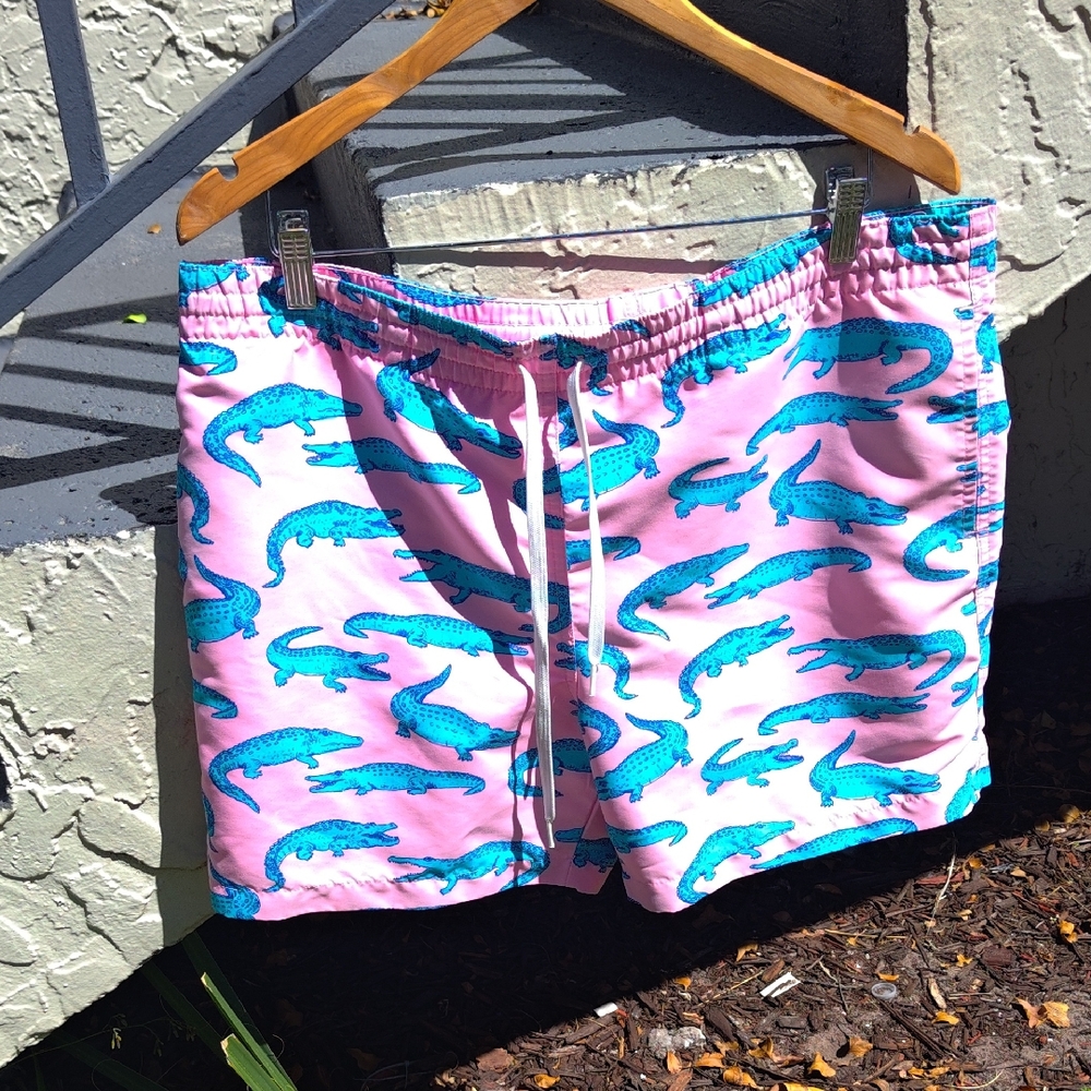 Chubbies The Glades Pink Swim Trunks with Alligator Print Large